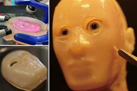 Japan scientists make smiling robot with 'living' skin.
